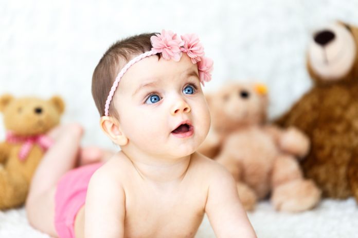 Prenom Roumain 30 Idees Pour Une Fille Royaume Bebe