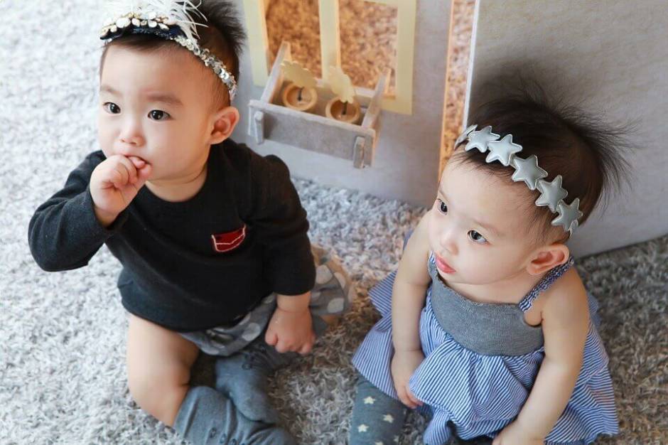 15 Idees De Prenoms Pour Jumeaux Et Jumelles Royaume Bebe